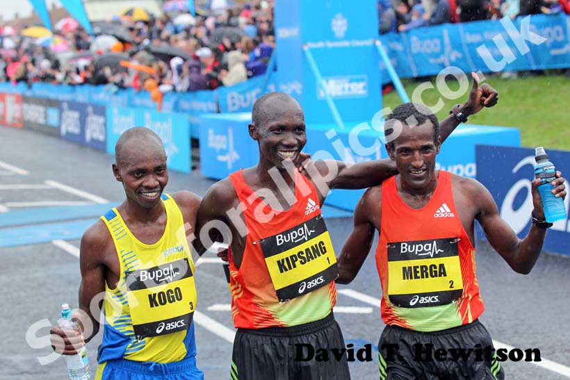 Wilson Kipsang (centre) winner Micah Kogo (left) 2nd and 3rd Imane Merga the 2012 BUPA GNR.